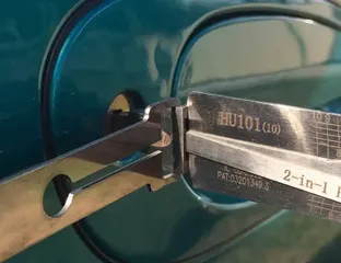 awaryjne otwieranie drzwi samochodu Lishi – usługi ślusarskie Kwidzyn