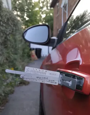 bezinwazyjne awaryjne otwieranie samochodu - serwis Kwidzyn