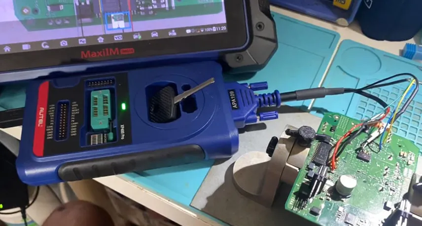 utrata wszystkich kluczy do auta - programowanie nowych kluczy od zera